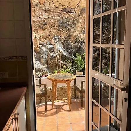Cozy House In Tenerife Sur 펜션 *