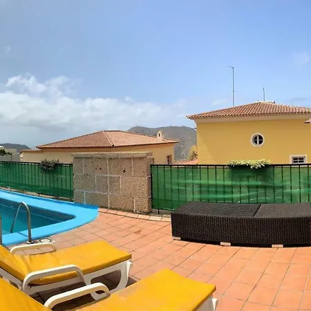 펜션 Cozy House In Tenerife Sur