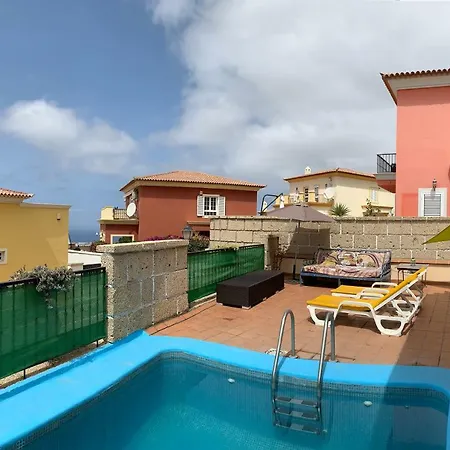Cozy House In Tenerife Sur *